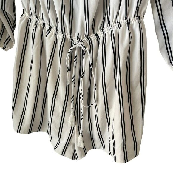 Soprano Quarter Length Sleeve Stripes Romper - Picture 5 of 9